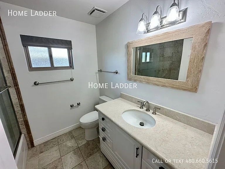 8084 E Del Laton Dr — Photo 18