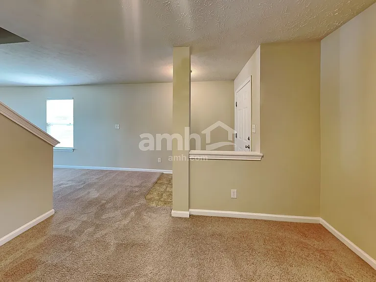 7161 Lakeland Trails Blvd — Photo 5