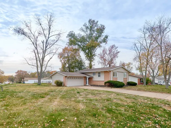 5134 Red Cedar Ct, Saint Louis, MO 63128