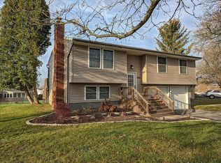 5990 Darby Rd, Cicero, NY 13039