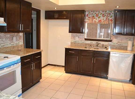 5th image of 7316 Ramada Dr