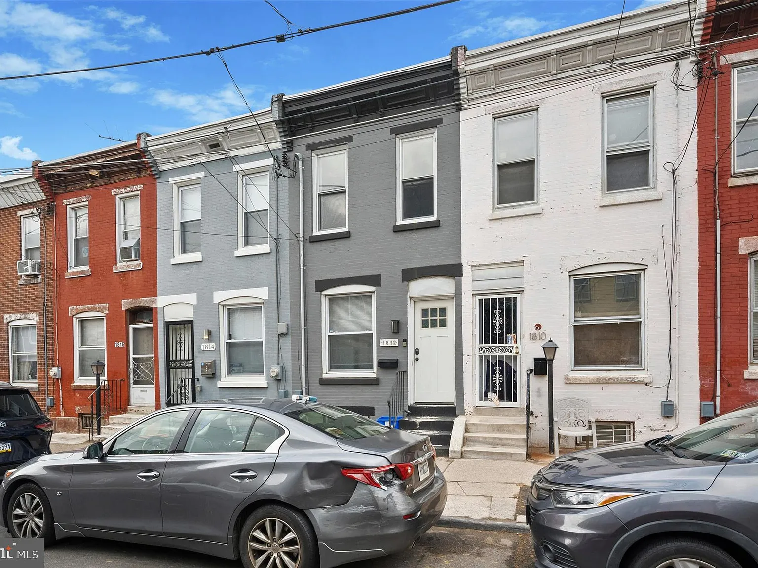 2 bed, 732 sqft, $1,600 — Photo 1
