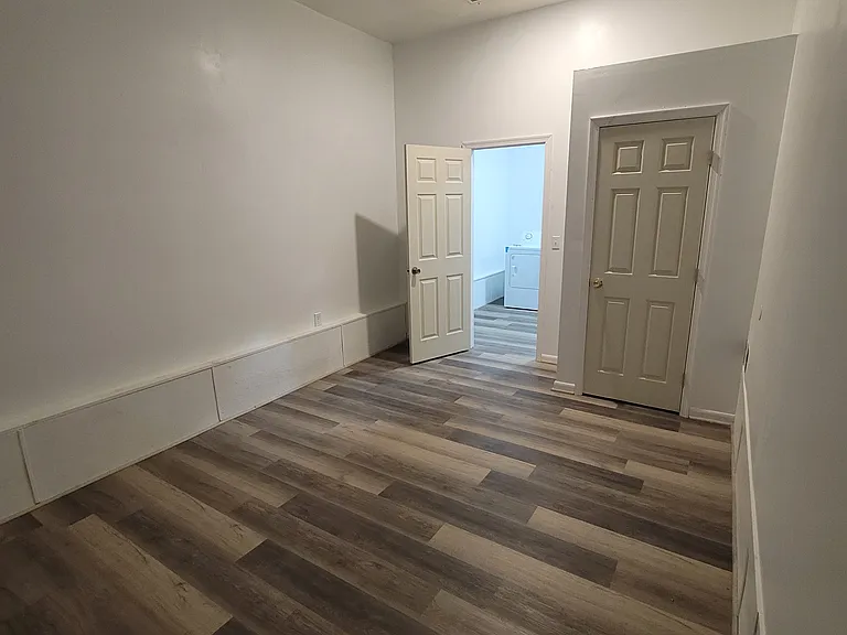 8505 Orcutt Ave — Photo 18