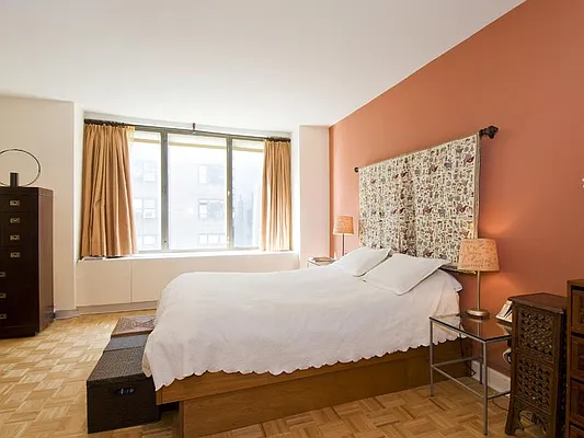 Sold by Sotheby's International Realty | media 3