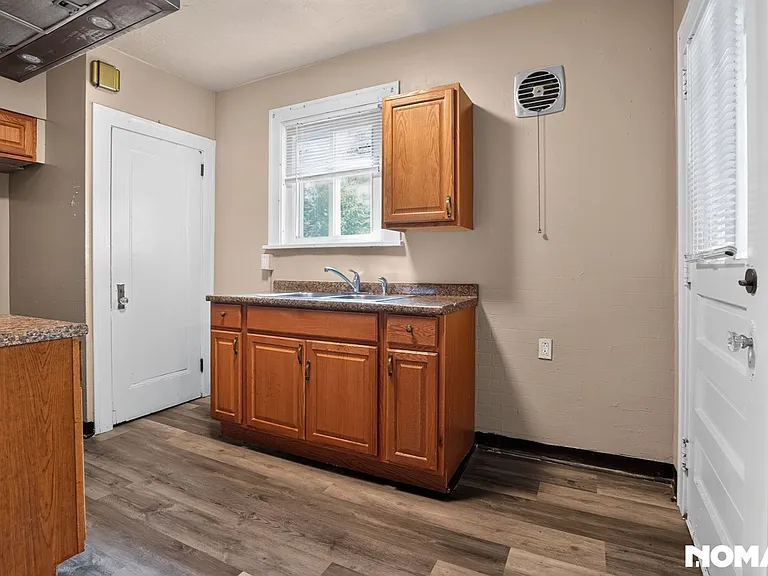 523 Ridge Ave — Photo 18