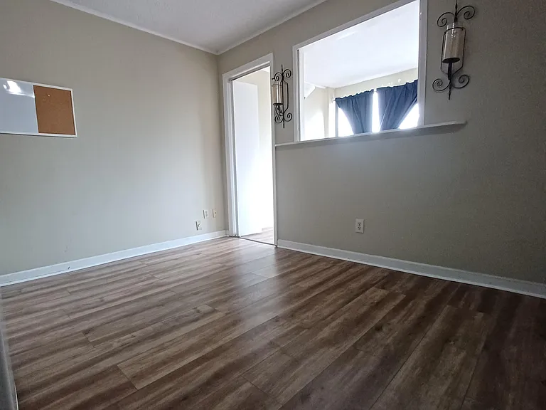 1700 Clinch Ave #207 — Photo 6