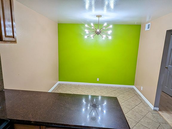 2nd image of 1031 Clyde Ave
