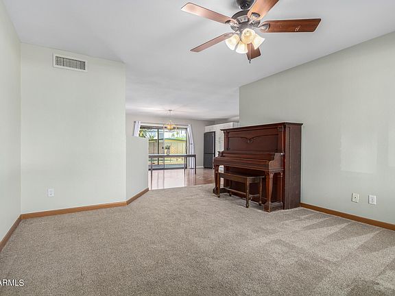 5th image of 1611 E ALAMEDA Drive