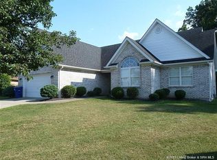 4409 Sunset Ct, Sellersburg, IN 47172
