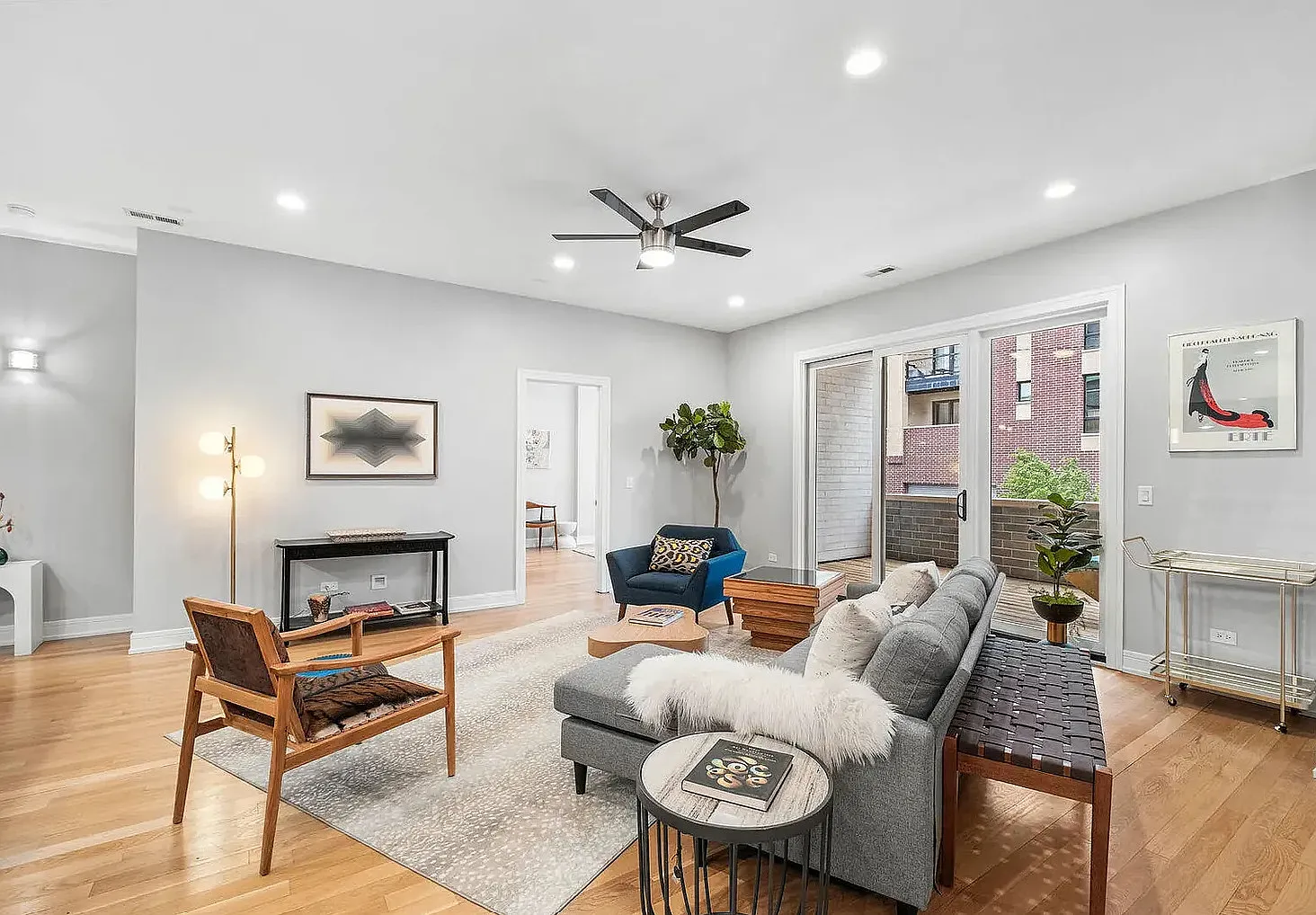 3 bed, 1855 sqft, $5,000 — Photo 3