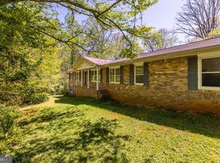 302 Pine Lake Dr, Cumming, GA