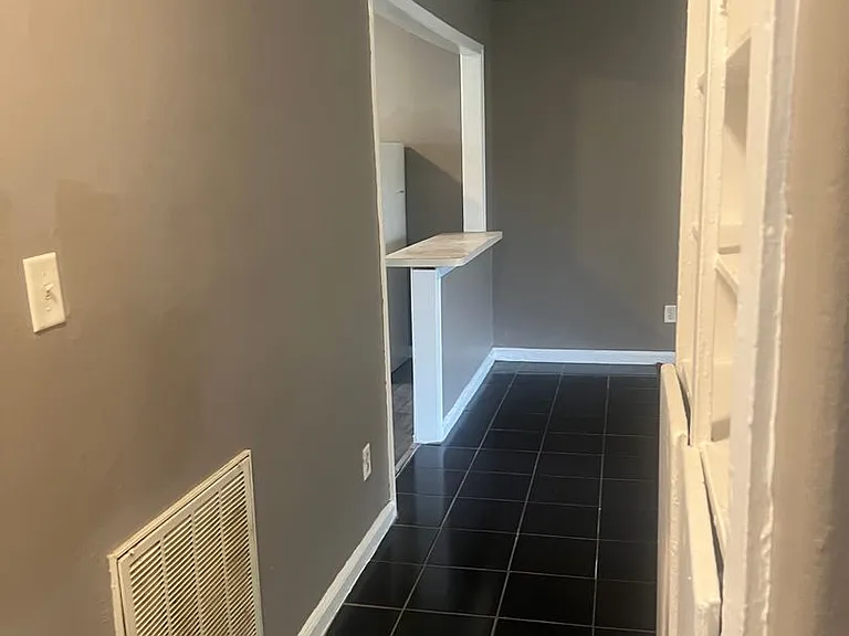 6154 Commodore Dr — Photo 6