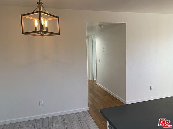 4th image of 4810 S La Brea Ave #212