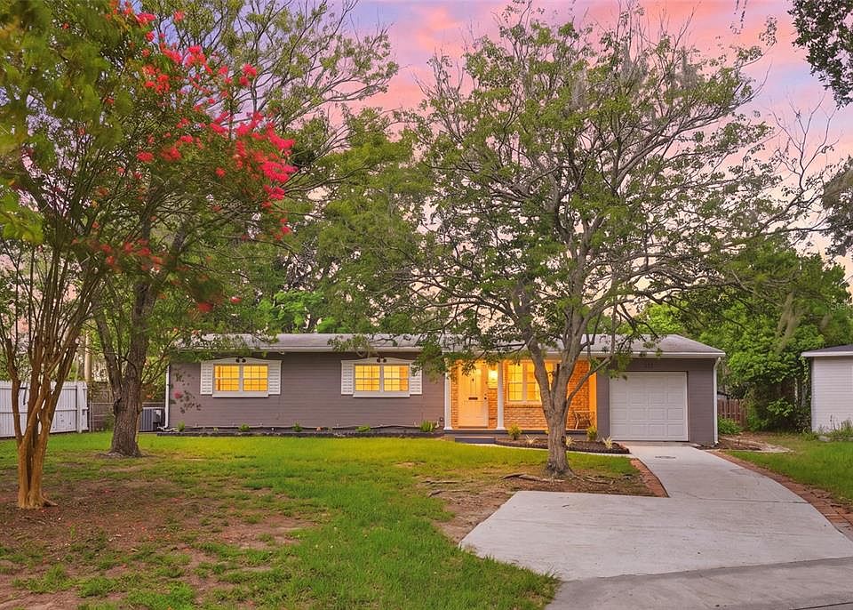 1st image of 724 BRAIDWOOD LANE