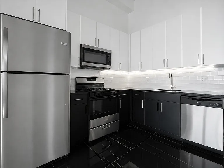 255 McKibben St #411 — Photo 5