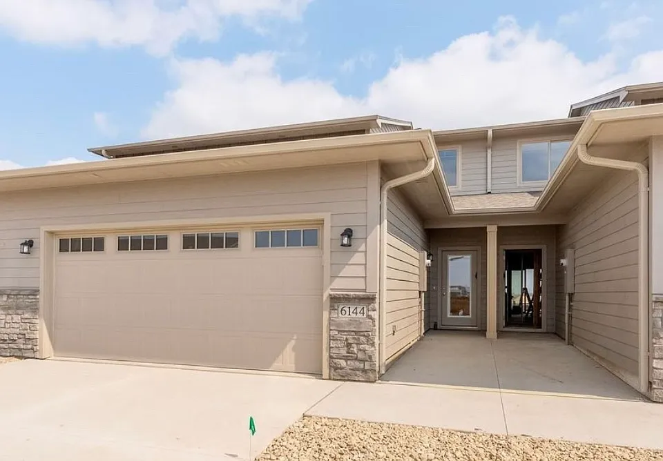 6144 S Bison Pl