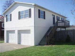 2642 Virginia Ave, Hurricane, WV 25526