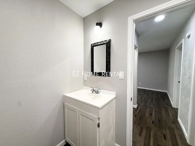 7515 Bayway Dr #3 — Photo 12