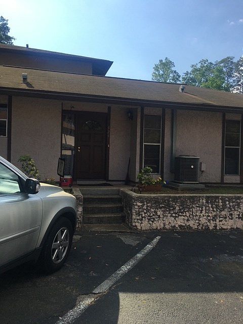 1st image of 424 Westwood Dr #424