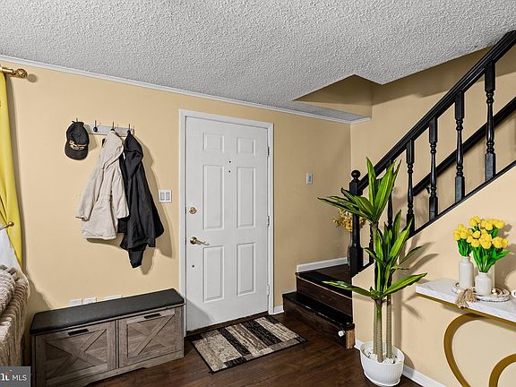 5th image of 2690 Perna Ln