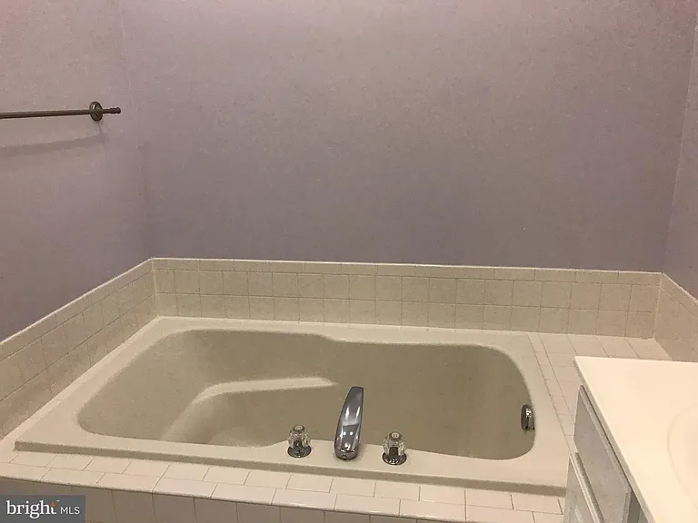 421 Leaning Oak St — Photo 15