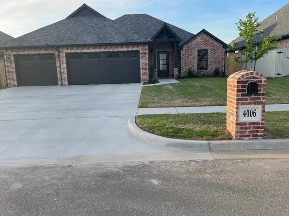 4006 NE Shenandoah Dr, Lawton, OK 73507