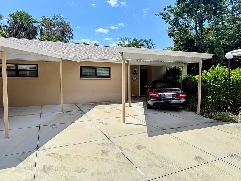 5019 Village Gardens Dr #31 — Photo 22