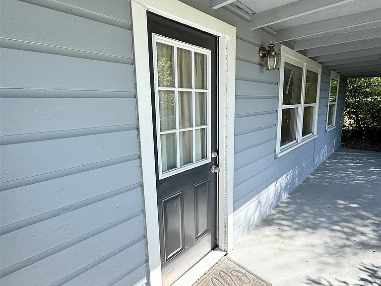 1318 Wilson Ave #A — Photo 3