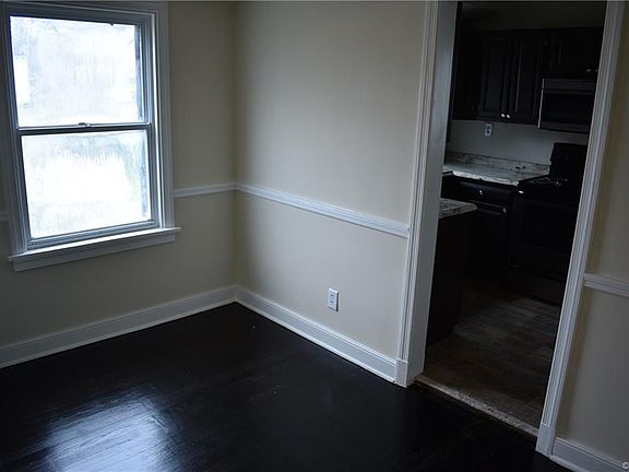 5th image of 619 Savannah Ave