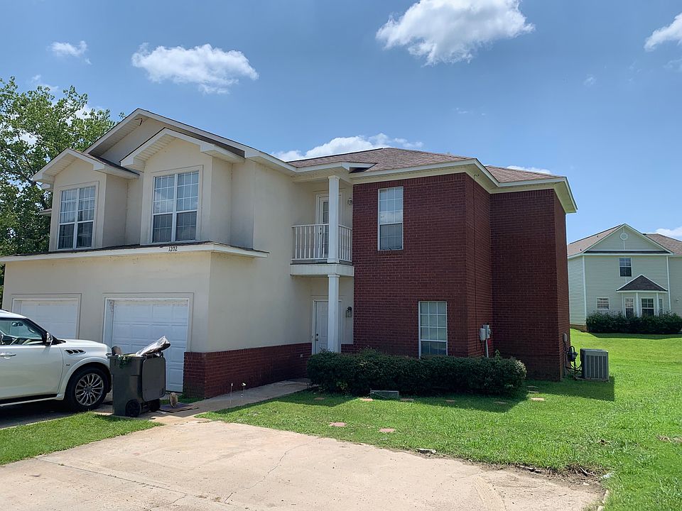 1st image of 1202 Saint Andrews Ln