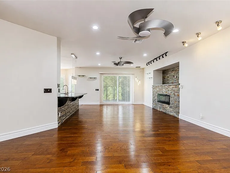9592 Camino Capistrano Ln — Photo 17