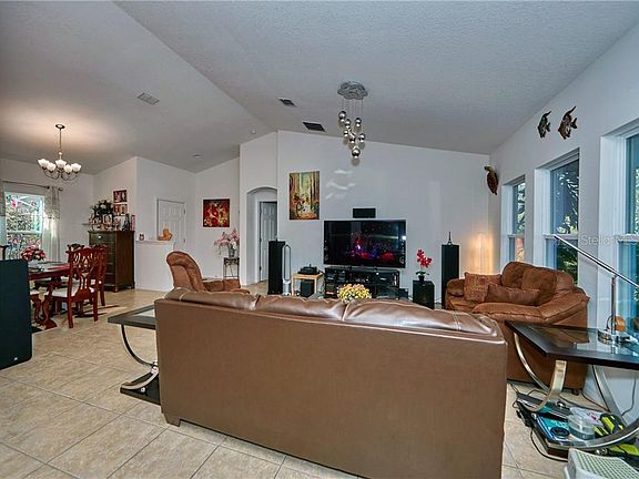 4th image of 3836 Gulf Shore Cir