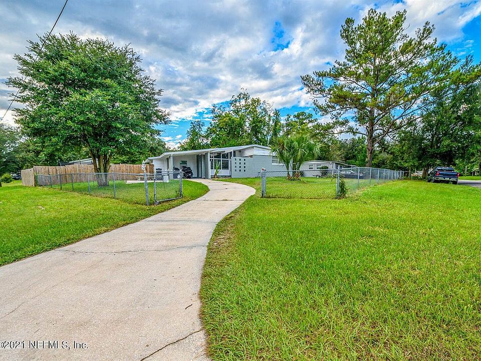 1st image of 7905 Delaroche Dr