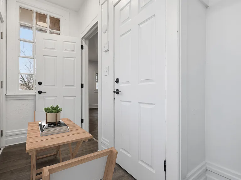 808 Vine St #2 — Photo 9