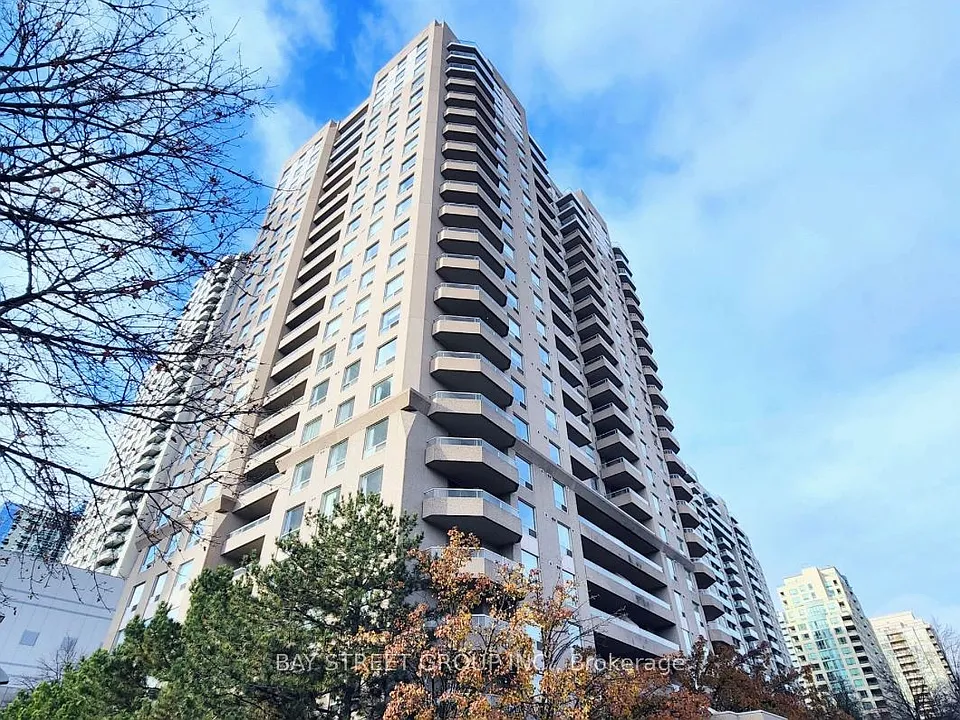 35 Empress Ave #303