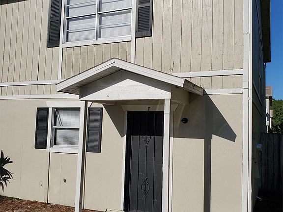 5th image of 140 Douglas Rd W Unit F-1