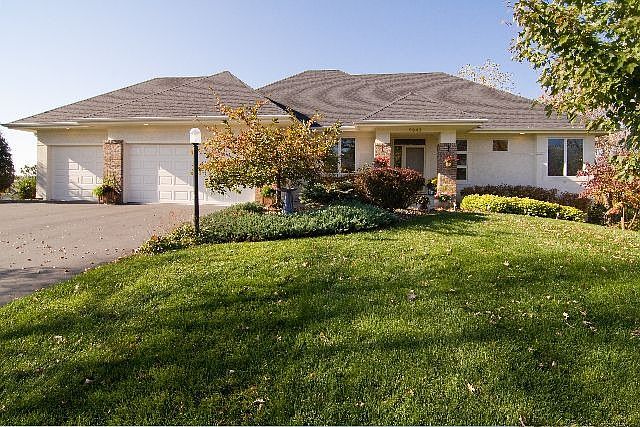 1st image of 8941 Highview Ln