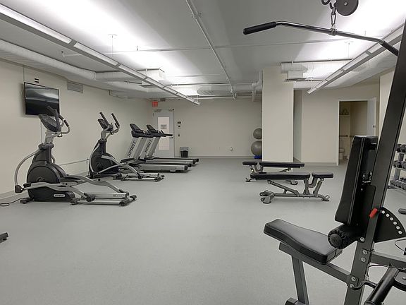 3rd image of 1627 Park Ave APT 2B