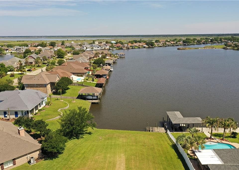 1st image of Clipper Dr