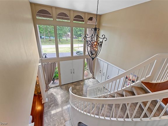 3rd image of 5685 Engleton Ln