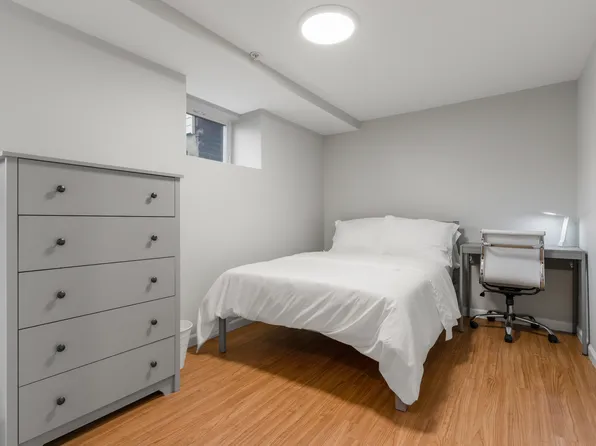 32 Munroe St #4, Somerville, MA 02143