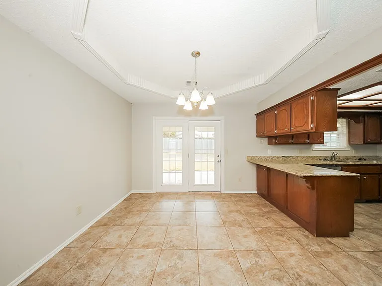 5421 Sudbury Ln — Photo 7