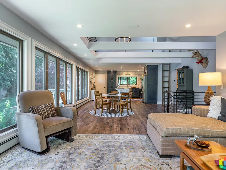 8 Cedar Point Dr — Photo 10