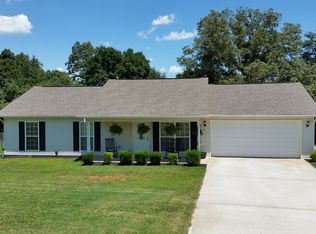232 Putters Green Ln, Maryville, TN 37801