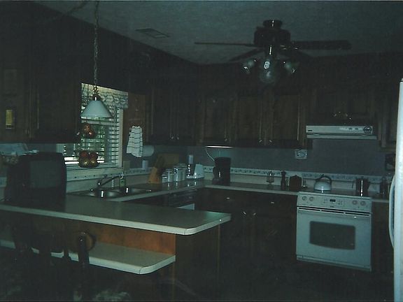 Kitchen with bar