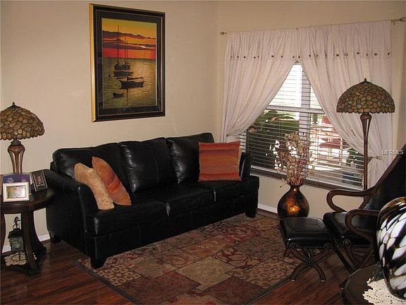 2nd image of 2491 Tremont Dr