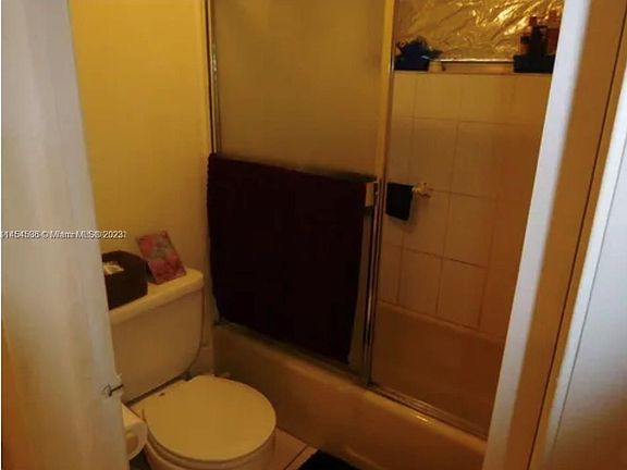 4th image of 18700 NE 3rd Ct APT 609
