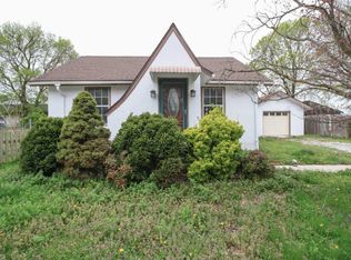 209 S Delaware St, Nixa, MO 65714