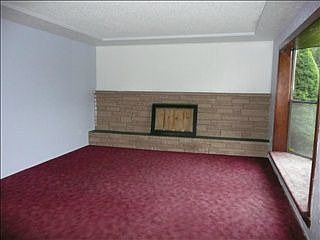 4th image of 7037 S Fife St