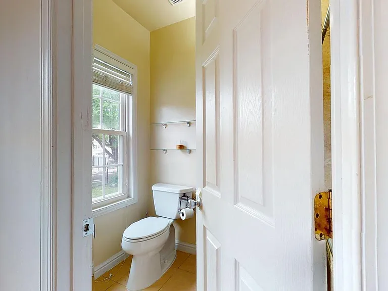 615 16th St NE — Photo 20